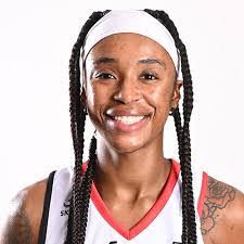 Jasmine Walker's Instagram, Twitter & Facebook