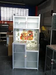 Bahan aluminium ini selain dikenal kuat, ringan dan tentu saja awet karena tidak mudah untuk keropos seperti ditemui pada rak piring yang terbuat dari bahan besi maupun kayu. Jual Rak Piring Aluminium Magic Com 2 Pintu Keramik Motif Buah Di Lapak Cbj Furniture Bukalapak