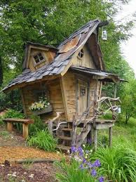 La Maison Du Hobbit Hobbit Archirecture Play Houses Crooked House Fairy Houses