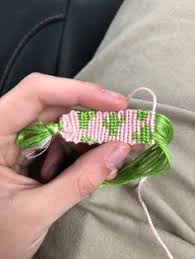 Secure with tape to a table or board. 180 Bracelets Ideas Diy Bracelets Friendship Bracelets Diy Friendship Bracelets