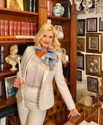 Η περιπέτεια που βίωσε με τον αόρατο εφιάλτη του κορωνοϊού, μέσα από την οποία βγήκε νικήτρια. Giwrgos Kai Marina Patoylh Anastash Sto Spiti Toys Me Ton Panemorfo Gio Toys Eikones Thecaller