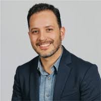 Aaron Armas's Instagram, Twitter & Facebook