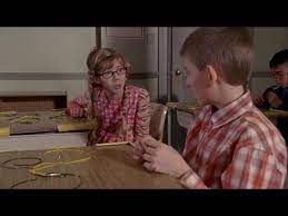 Im familiären alltagsleben des halbwüchsigen malcolm geht es ganz schön rund. Im See Malcolm In The Middle Suddenly Very Young Jennette Mccurdy 9gag