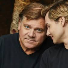 Former Dallas Cowboys player breaking barriers as first in NFL history to  marry a man