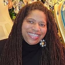 Amazon.com: Em Daniels: books, biography, latest update