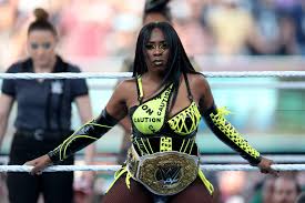 Naomi announces pregnancy, relinquishes WWE Women's World Championship