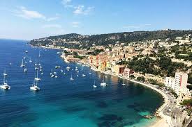 Rien qu'à l'évocation de ce département, on se prend à rêver de vacances ! Alpes Maritimes Travel Guide Provence Alpes Cote D Azur France Hisour Hi So You Are