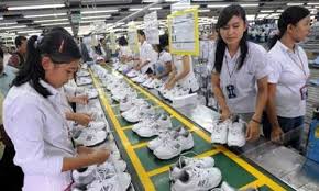 Contoh surat lamaran kerja sebagai operator produksi atau staff produksi di pabrik, ataupun buruh pt dan perusahaan daftar contoh surat. Contoh Surat Lamaran Kerja Pada Bagian Operator Produksi