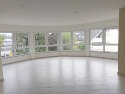 Aktuelle wohnungen in leverkusen (schlebusch) 17 **neubau/erstbezug toplage 5 zimmer wohnung mit großer terrasse mit blick ins grüne in leverkusen kursiefen** max 500 m 51375 leverkusen (schlebusch) terrasse, stellplatz, bad mit wanne, kelleranteil. 4 Zimmer Wohnung Zu Vermieten Munsters Gasschen 7 51375 Leverkusen Schlebusch Mapio Net