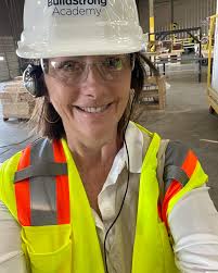 Yesterday, Mayor Mitcham learned a lot at an event arranged by Metro  Mayor's Caucus. She received a presentation and had a tour of On2 Factory  which builds model homes as part of