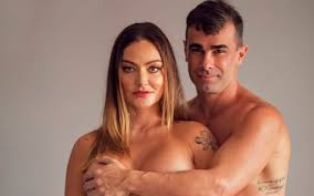 Graduate of columbia university and the university of southern california. Gravida Laura Keller Mostra Ensaio Com Namorado E Rebate Criticas Por Video Quem Quem News