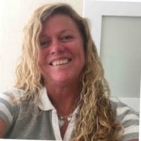 Stacey Hoey's Instagram, Twitter & Facebook