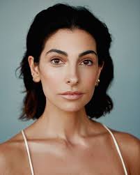 In gesprek met Anna Nooshin over de documentaire 'ANNA: STATUS'