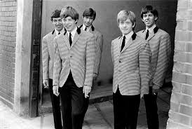 Said to be so anachronistic that in the 1990s he's cutting edge, young has reinvented his musical persona every few years, so this entry in rolling stone's rock retrospective series is more revealing than similar treatment of a more predictable rocker would be. The Rolling Stones Talk Exhibitionism And New Album People Com