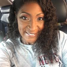 Alma Lay's Instagram, Twitter & Facebook