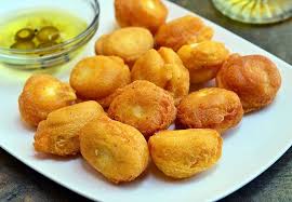 Kwek Kwek Are Popular Filipino Street Food Made With Quail Battered And Deep Fried Until Golden Food Best Filipino Recipes Best Appetizers