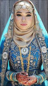 Yang membuat saya terperanjat, muncul sebuah gambar berkaitan di pencarian. Royal Blue Muslim Bridal Dress Bridal Hijab Styles Indian Muslim Bride Hijab Fashion