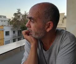 En la recta final del gobierno de piñera y ad portas de la carrera por la presidencia, mario desbordes deja su cargo como ministro de defensa para candidatearse. Mario Desbordes Corazon De Quiltro