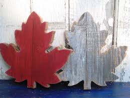 Red Maple Leaf Canada Maple Leaf Reclaimed Wood Art Wood Maple Etsy Leaf Wall Art Canadian Decor Reclaimed Wood Art