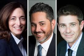 Ennis Hensley's Instagram, Twitter & Facebook