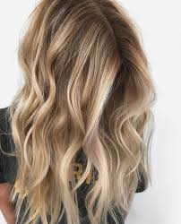 Pin By Jas On Beauty Balayage Hair Blonde Hair Styles Honey Blonde Hair