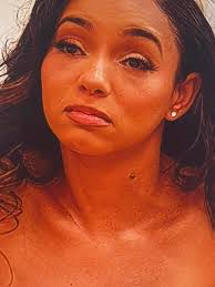 I really thought he was gunna give her the signed prenup. Lmao