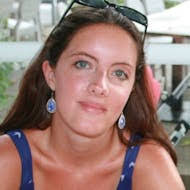 Laura Chatelain's Instagram, Twitter & Facebook