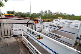 Venezuela rechaza decisión unilateral adoptada por colombia de abrir pasos fronterizos (+comunicado). Colombia Reabre Por Sorpresa La Frontera Con Venezuela Internacional El Pais