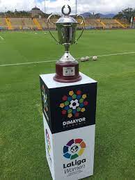 Trofeo de la liga betplay foto tomada de: Dimayor Su Twitter El Trofeo Para El Equipo Campeon De La Copadimayor Laligawomen Ahuilafemenino O Atletifemenino Hablamosdelomismo Https T Co Msbqoccj4s