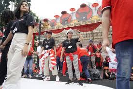 Kami dari (your group @ team) ingin mengucapkan selamat hari raya aidilfitri maaf zahir dan batin. Lagu Yok Koeswoyo Untuk Jokowi Tabloidbintang Com