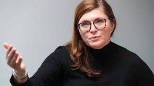 Ve čtvrtek večer se před ministerstvem zdravotnictví zastřelil 50ti letý muž. Rx2hp 5oooqrwm