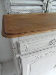 Un Meuble Facile A Vivre Par L Atelier Des 4 Saisons Relooker Meuble Relooking Meuble Mobilier De Salon