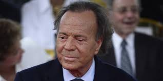 Julio Iglesias, il portiere mancato compie 80 anni: il regalo del Real  Madrid