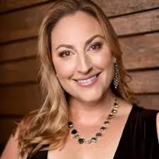 Jenni Summers's Instagram, Twitter & Facebook