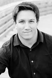 Amy Hayter's Instagram, Twitter & Facebook