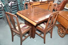 Dieses & viele weitere englische bücher versandkostenfrei bei thalia bestellen! Matched Grain Walnut Art Deco Draw Leaf Table With Four Cabriole Dining Chairs