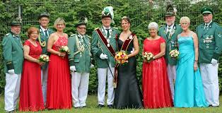Sie können zwischen langen oder kurzen brautkleidern, strandhochzeitskleidern, brautkleidern in übergrößen. Sv Einigkeit Soest 1926 E V Home
