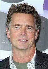 To that lovely woman that loves me how do I look 😍😘