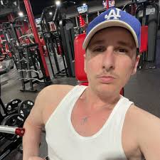 Cody Lindsay's Instagram, Twitter & Facebook