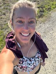 Hi all! Thank you for letting me join the group! My sister introduced me to  StepBet and I love the walking challenges!