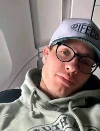 Should have just shut up daddy too lmao this is so funny.