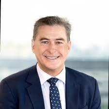 Kevin Middleton's Instagram, Twitter & Facebook