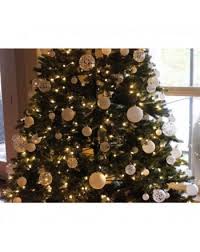 Free shipping on orders over $25 shipped by amazon. 24pk 60mm White Snowball Christmas Tree Ball Ornaments White Snowballs C318d66lidy