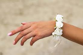 Corsage Bracelet Flower Accessories Flower Girl Wrist Etsy In 2020 Bridesmaid Flowers Hand Flowers Wrist Corsage