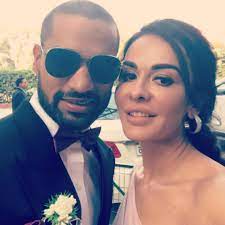 On saturday, he shared a heartwarming post for his wife, ayesha dhawan, as in the photo, the couple can be seen posing for the camera with a smile. Beautiful Love Story Of Shikhar Dhawan And Ayesha Mukherjee Who Met On Facebook