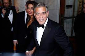 George Clooney répond sans détour aux attaques incessantes sur son jeu d'acteur : "Je m'en tape" - parismatch.be