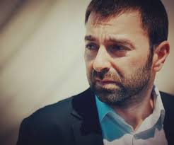 Sezonu ile bu akşam yayınlanmaya başlıyor. Cukur Ayrilan Ve Yeni Gelen Oyuncular 2020 Dizi Seti