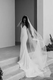 Pin By Debbie Stone On Real Weddings Minimalist Wedding Dresses Wedding Dresses Simple Wedding Dresses
