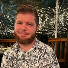 How to communicate with a large group of travelers