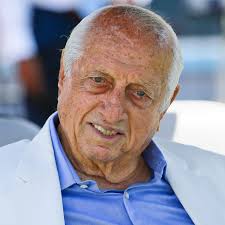Tommy Lasorda, the fiery and lovable Hall of Fame manager who led the Los  Angeles Dodgers to 2 World Series titles, dies at 93